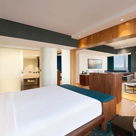 Novotel Mumbai Juhu Beach Экстерьер фото Suite at the hotel
