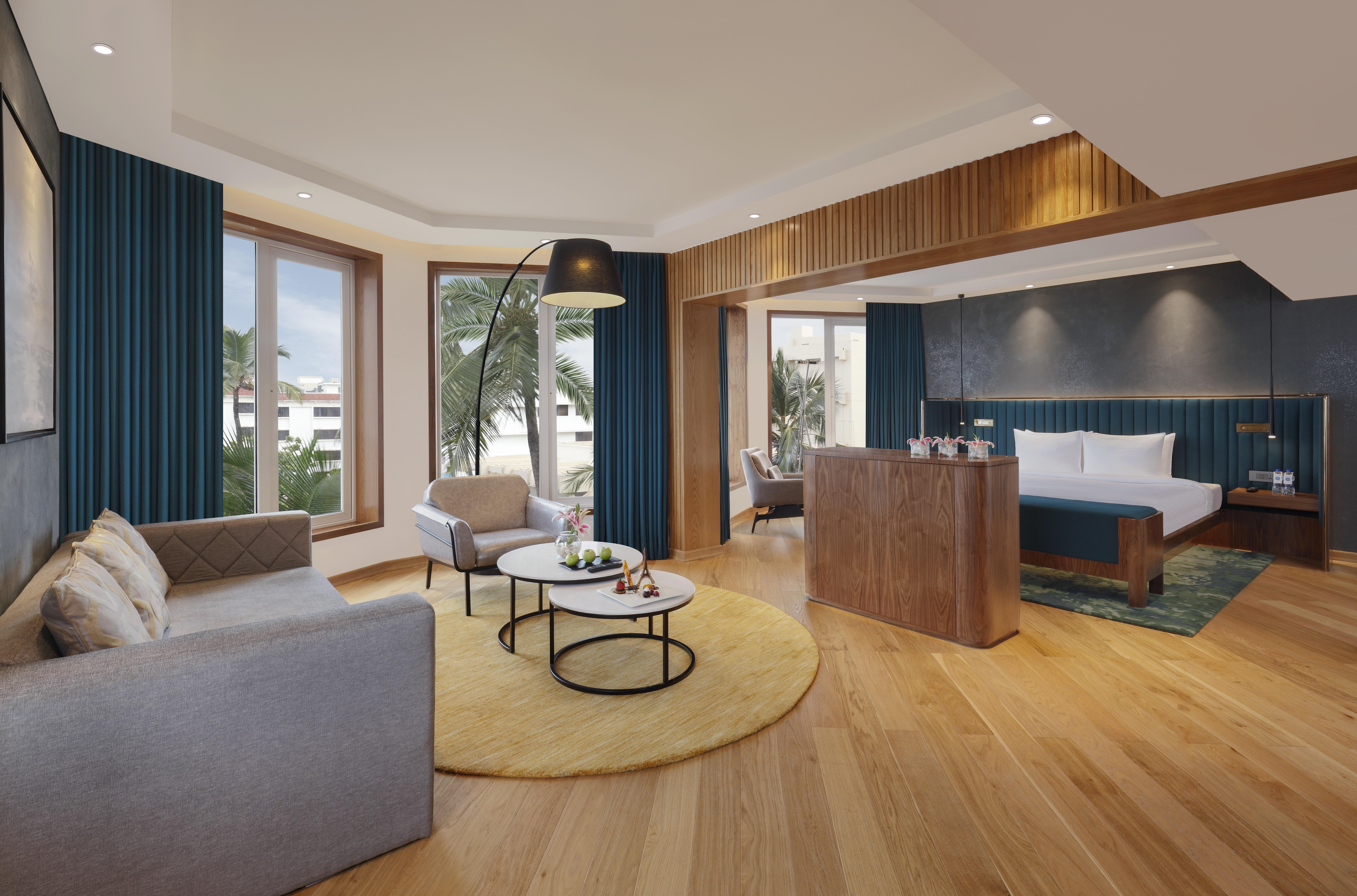 Novotel Mumbai Juhu Beach Экстерьер фото Suite at the hotel