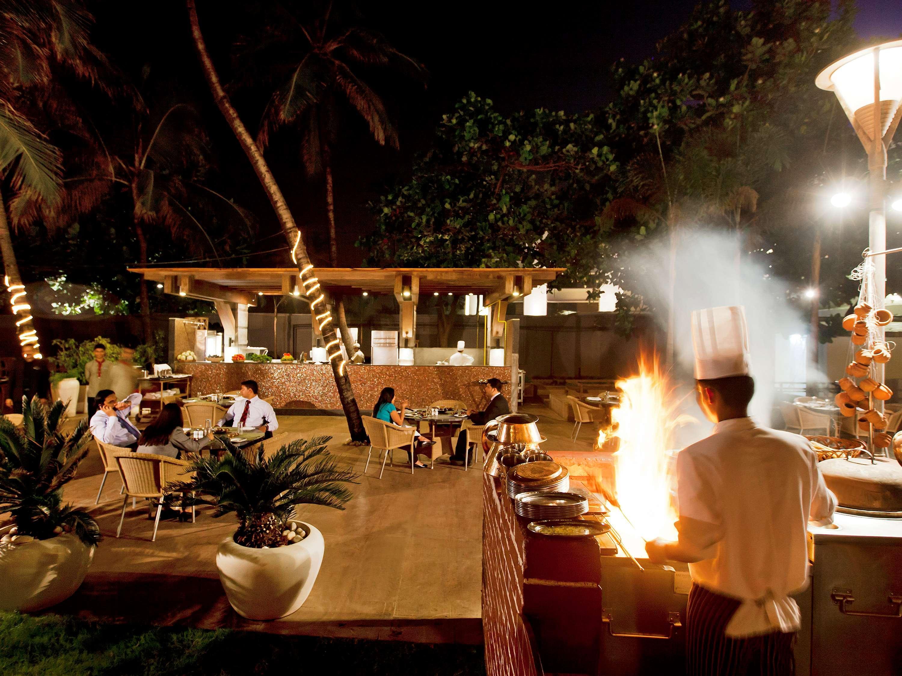 Novotel Mumbai Juhu Beach Экстерьер фото The Park, Hyderabad
